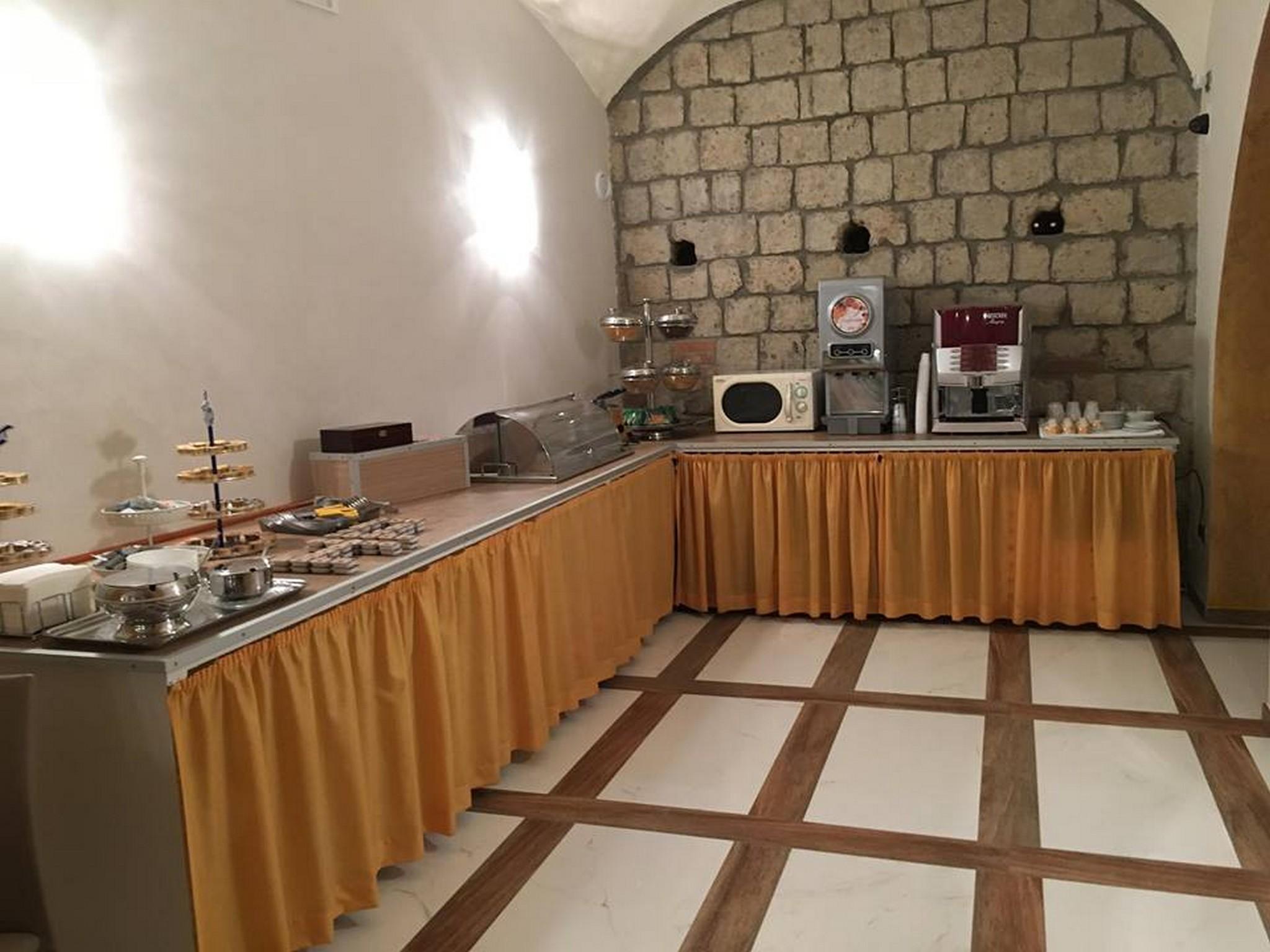 נאפולי Hotel La Pace מראה חיצוני תמונה