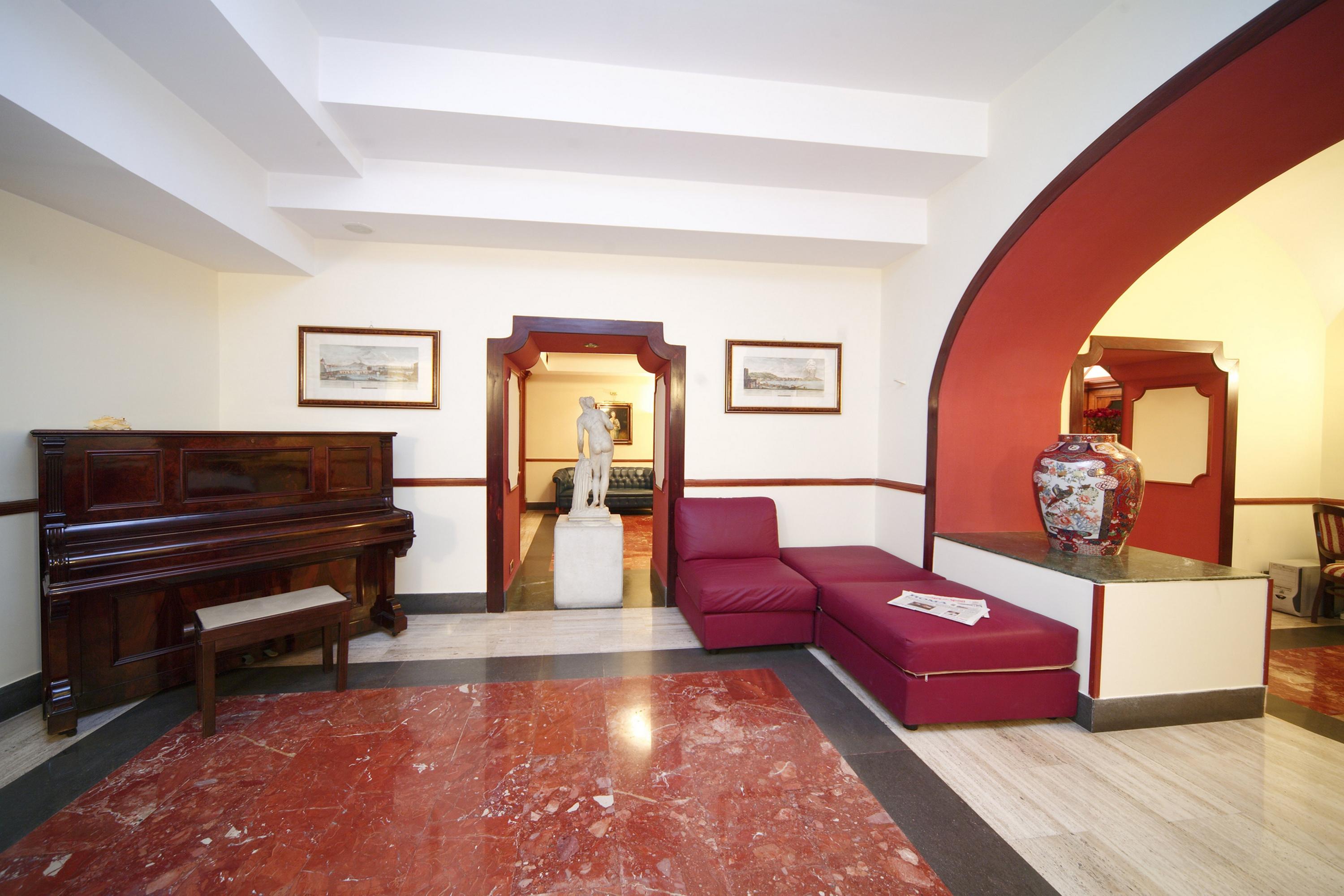 נאפולי Hotel La Pace מראה פנימי תמונה